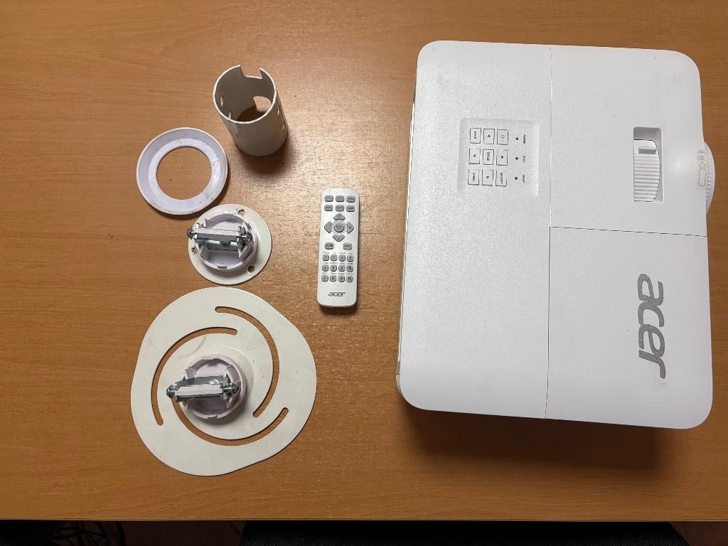 Acer Beamer D1P1914 + Scherm, Gebruikt, Verzenden, DLP, Full HD (1080)