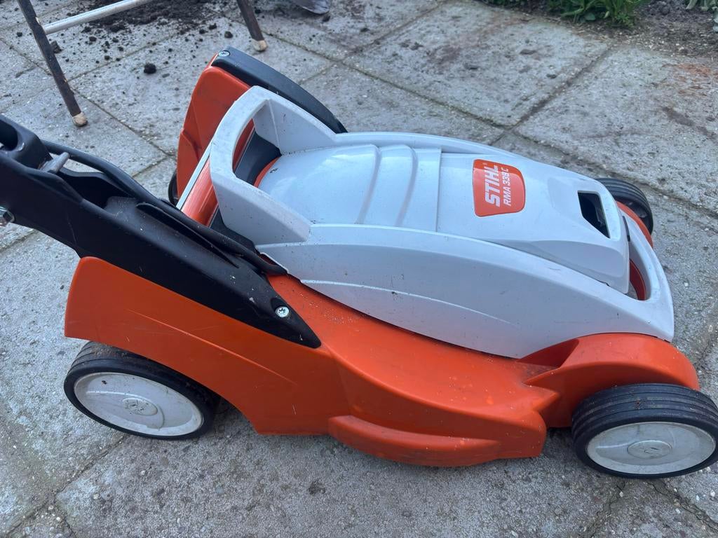 Stihl Accu Grasmaaier RMA 339C, Ophalen, Cirkelmaaier, Gebruikt, Accu-grasmaaier