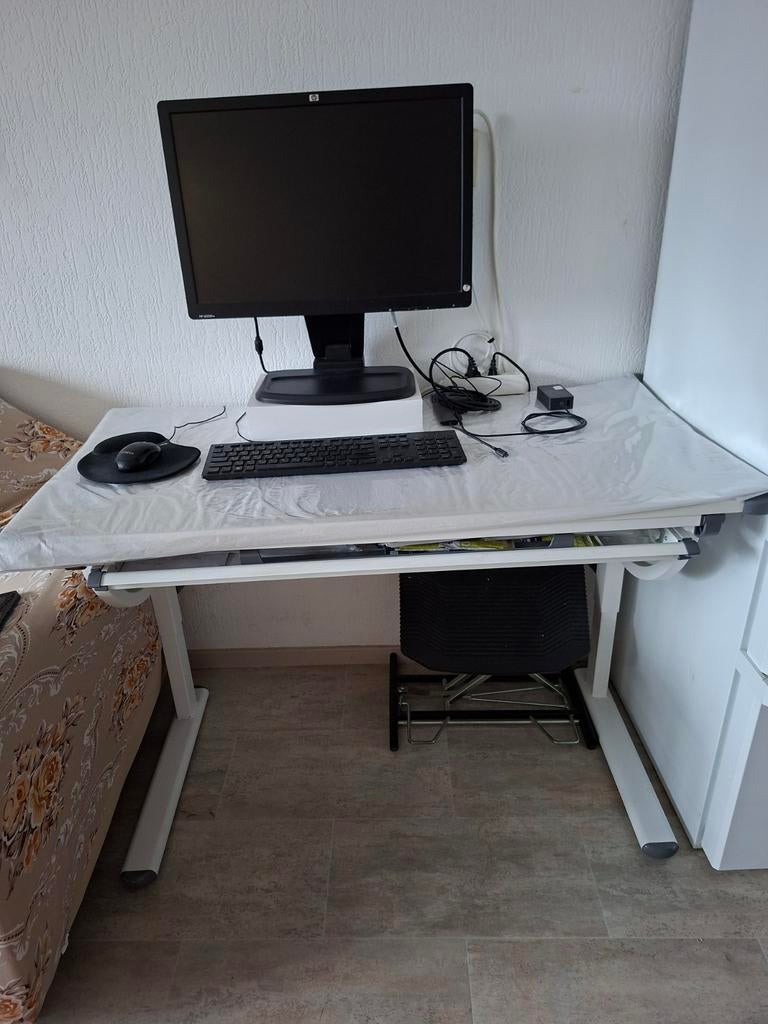 Bureau / tekentafel met lade verstelbaar izgst, Ophalen of Verzenden, Zo goed als nieuw