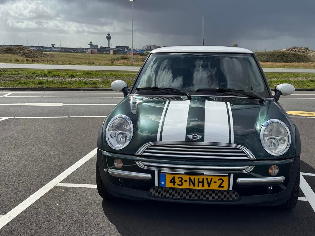 Mini 1.6 16V Cooper 2004 Groen, Voorwielaandrijving, 15 km/l, 4 cilinders, 4 stoelen
