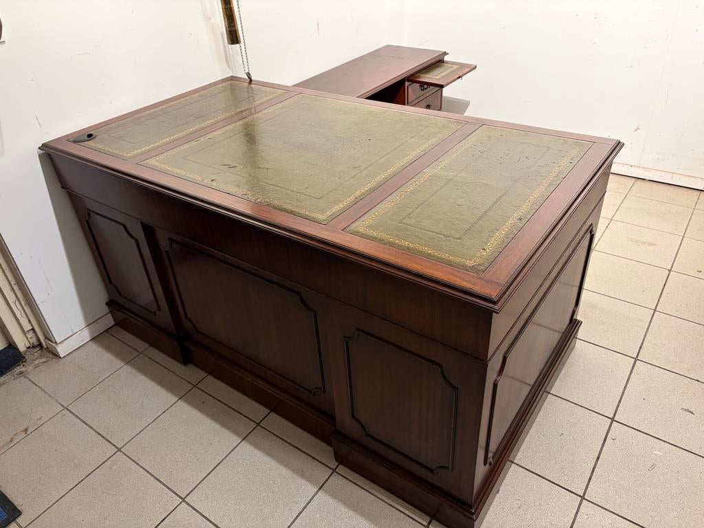 Engels hoekbureau met leren inleg, Antiek en Kunst, Ophalen of Verzenden