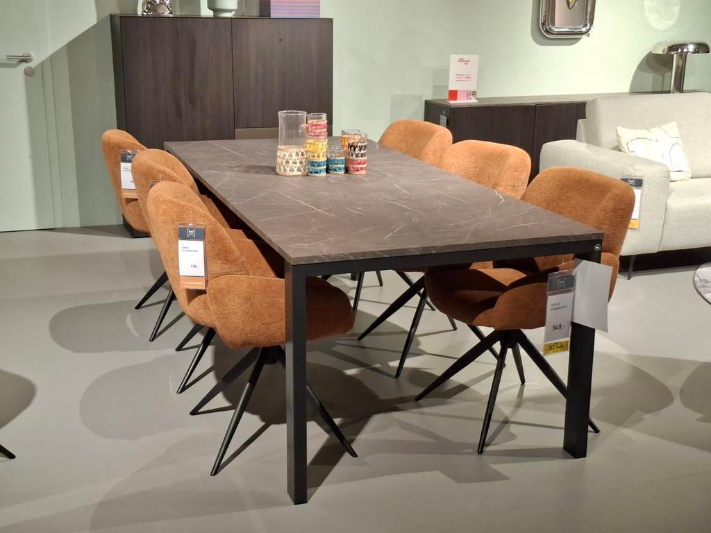Showroommodel Eetkamertafel Titolo Melamine natuursteen look, Huis en Inrichting, Tafels | Eettafels, Ophalen, 50 tot 100 cm, Metaal