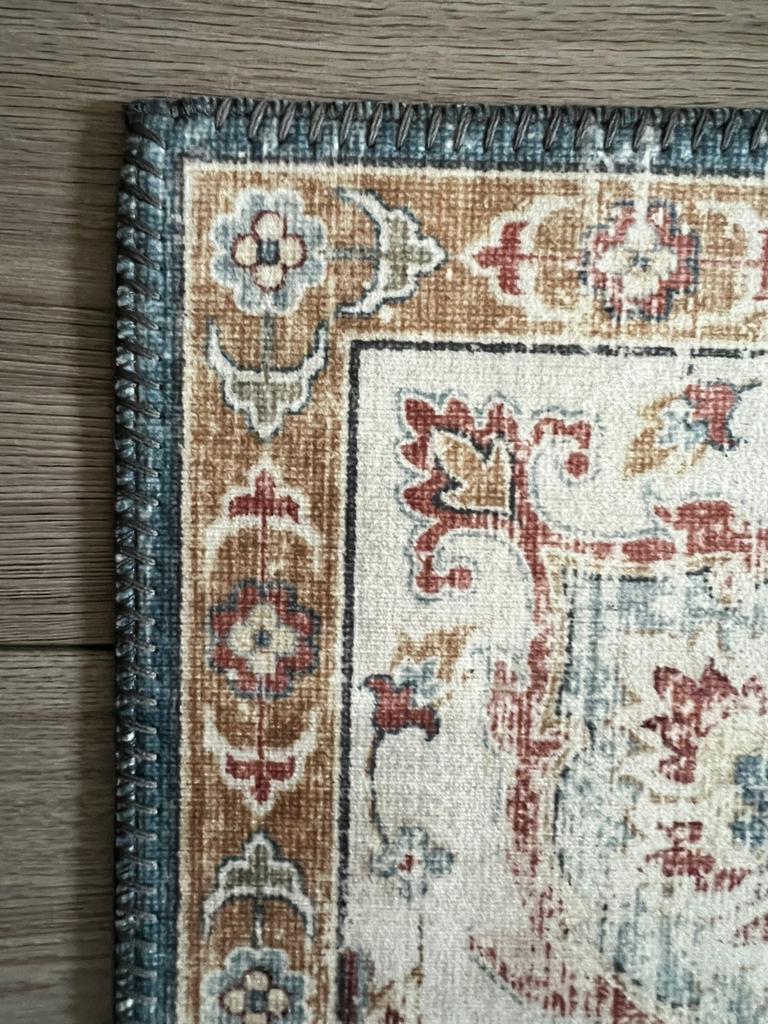 Vloerkleed Nieuwstaat, Huis en Inrichting, Stoffering | Tapijten en Kleden, Ophalen, 100 tot 150 cm, Beige, Zo goed als nieuw