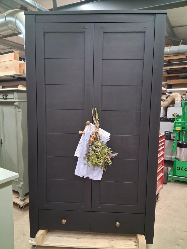 Mooie kast buffetkast broodkast, Huis en Inrichting, Kasten | Buffetkasten, Ophalen, 25 tot 50 cm, 100 tot 150 cm, 150 tot 200 cm