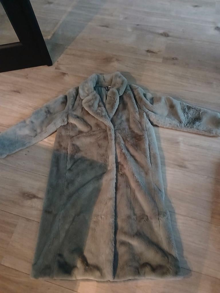 Gevoerde lange jas  met steekzakken - H&M Divided, Kleding | Dames, Maat 38/40 (M), H&M Divided, Ophalen of Verzenden, Zo goed als nieuw