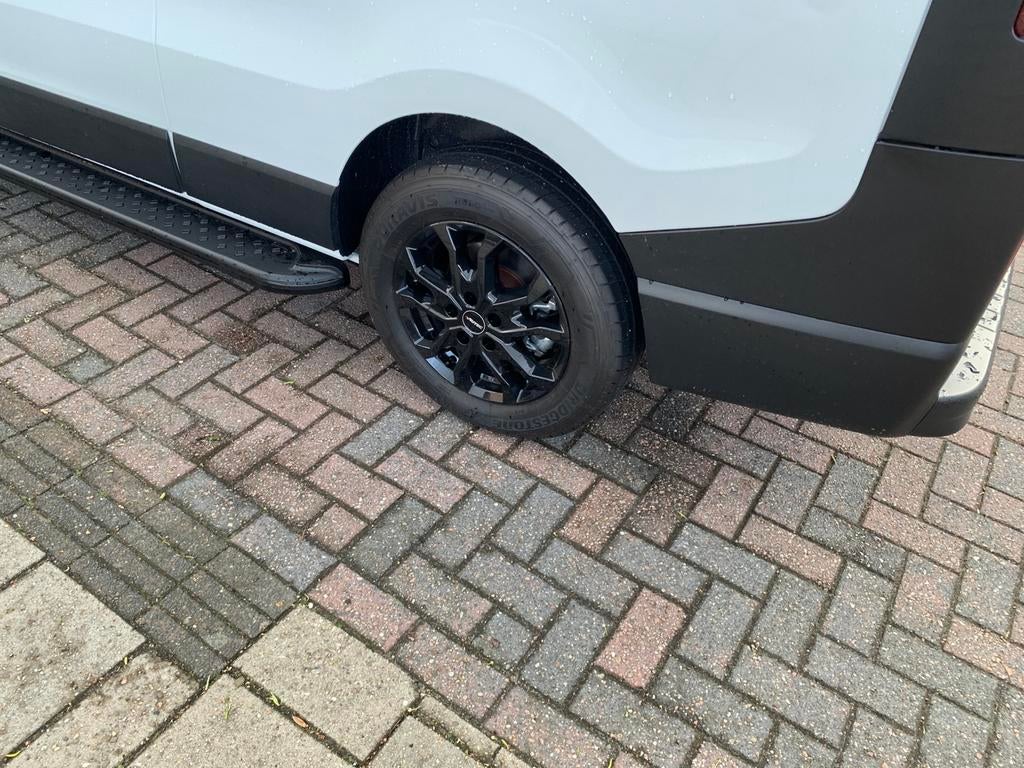 Stylingset Renault Trefic, Bestelwagen, 16 inch, Banden en Velgen, Nieuw