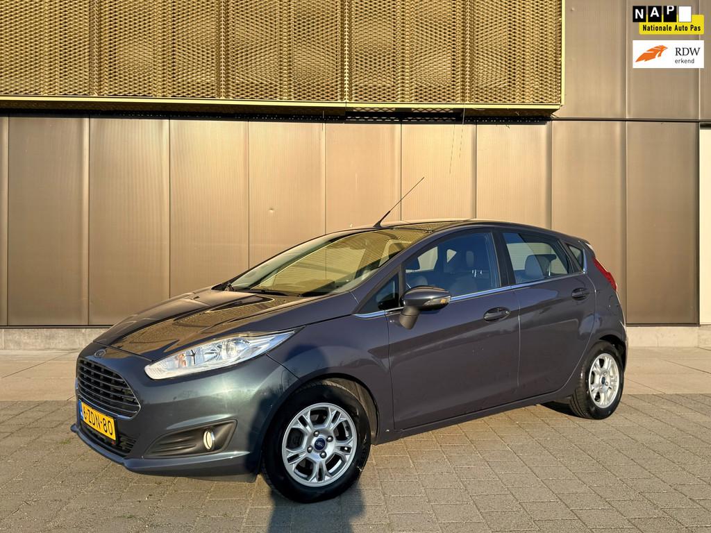 Ford Fiesta 1.6 TDCi Lease Titanium | Keyless | Navi | Sony, Voorwielaandrijving, Euro 5, Stof, Gebruikt
