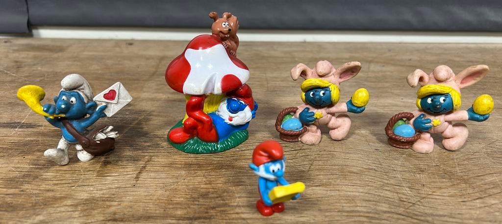 Schleich en Peyo smurven. Post en paas en grote smurf., Verzamelen, Smurfen, Ophalen of Verzenden, Zo goed als nieuw, Verschillende Smurfen