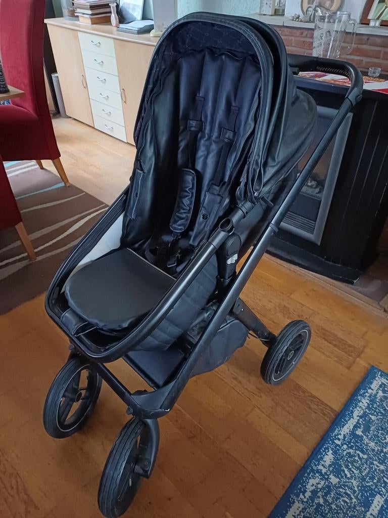 MOOIE 2 IN 1 BUGATTI KINDERWAGEN Z.G.A.N. !!, Ophalen, Zo goed als nieuw, Overige merken