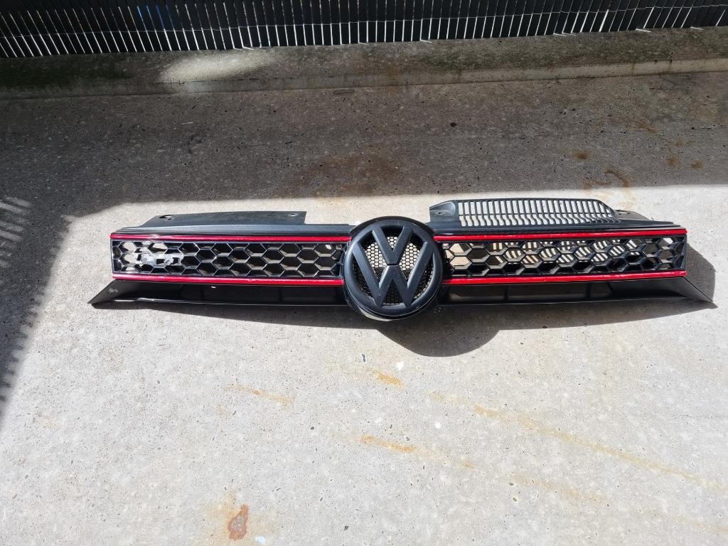 Golf 6 GTI grill gebruikt origineel, Gebruikt, Ophalen of Verzenden, Bumper, Volkswagen