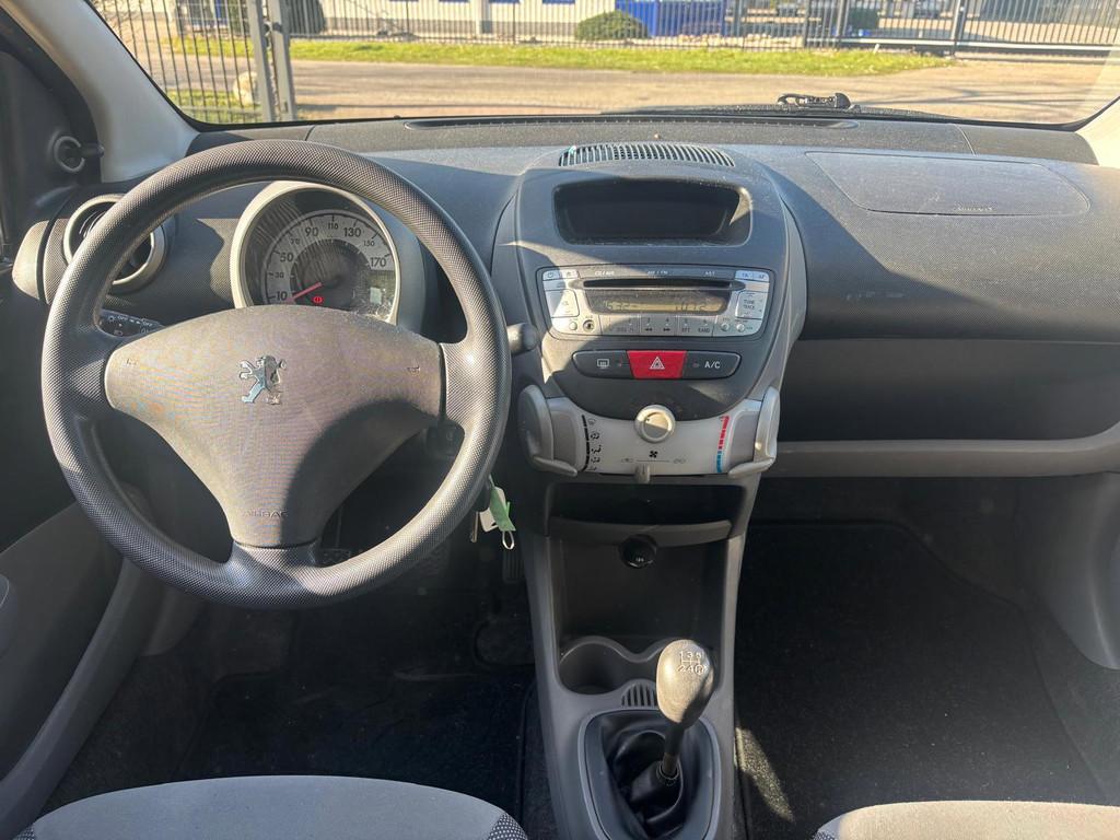 Peugeot 107 1.0-12V XS (Airco, Goed Onderhouden Inruilkoopje, Voorwielaandrijving, Gebruikt, 4 stoelen, Origineel Nederlands