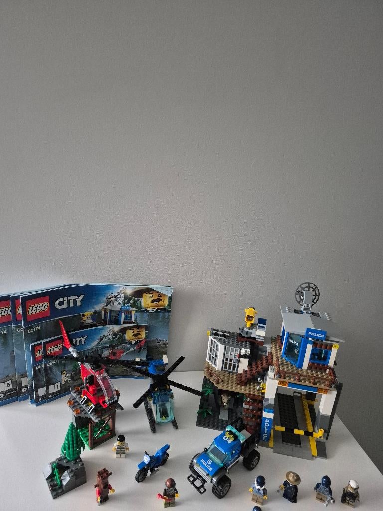 LEGO City Bergpolitie Politiekantoor op de Berg - 60174, Ophalen of Verzenden, Gebruikt, Complete set, Lego