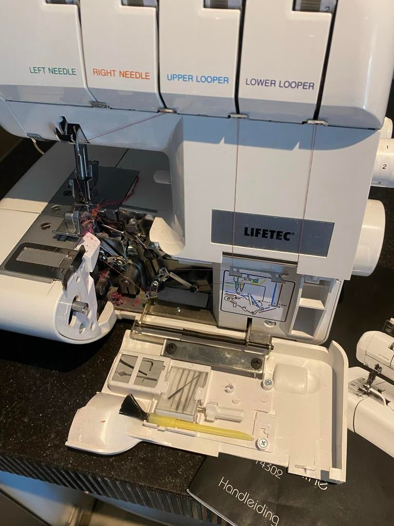 Lifetec Lockmachine MD 14302, Hobby en Vrije tijd, Naaimachines en Toebehoren, Ophalen of Verzenden, Gebruikt, Lockmachine, Overige merken