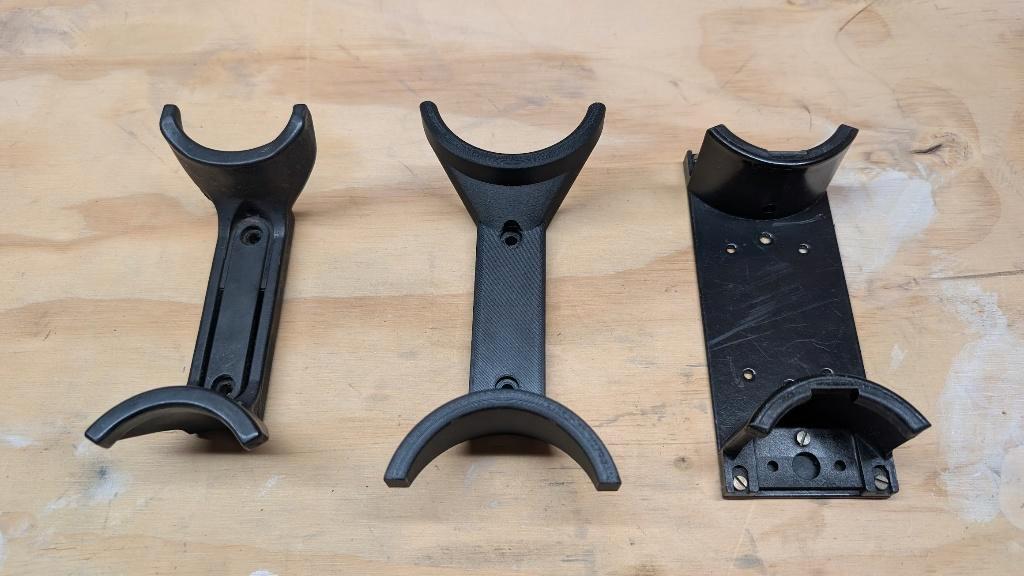 Hoornhouder voor Sailor RT2048, Watersport en Boten, Navigatiemiddelen en Scheepselektronica, Ophalen of Verzenden, Zo goed als nieuw