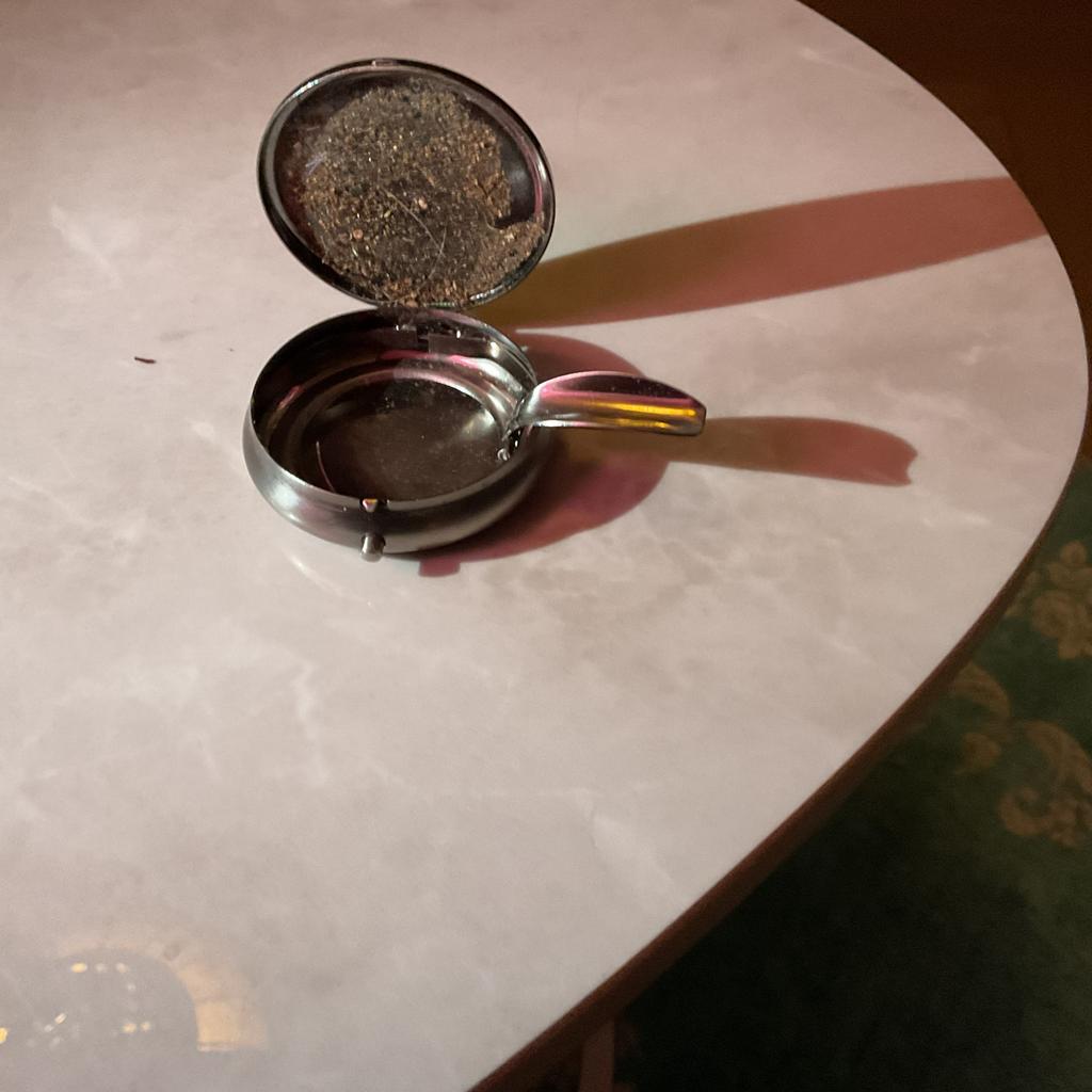 Asbakje.  V.  Vroeger, Antiek en Kunst, Ophalen of Verzenden