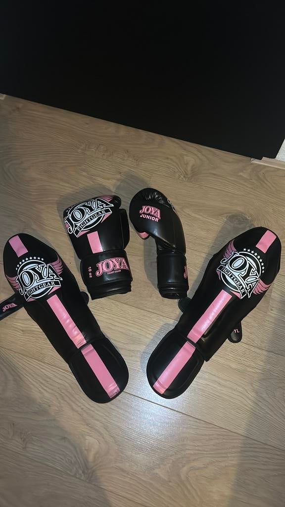 Joya Kickboksset, Ophalen, Overige, Zo goed als nieuw, Vechtsportkleding