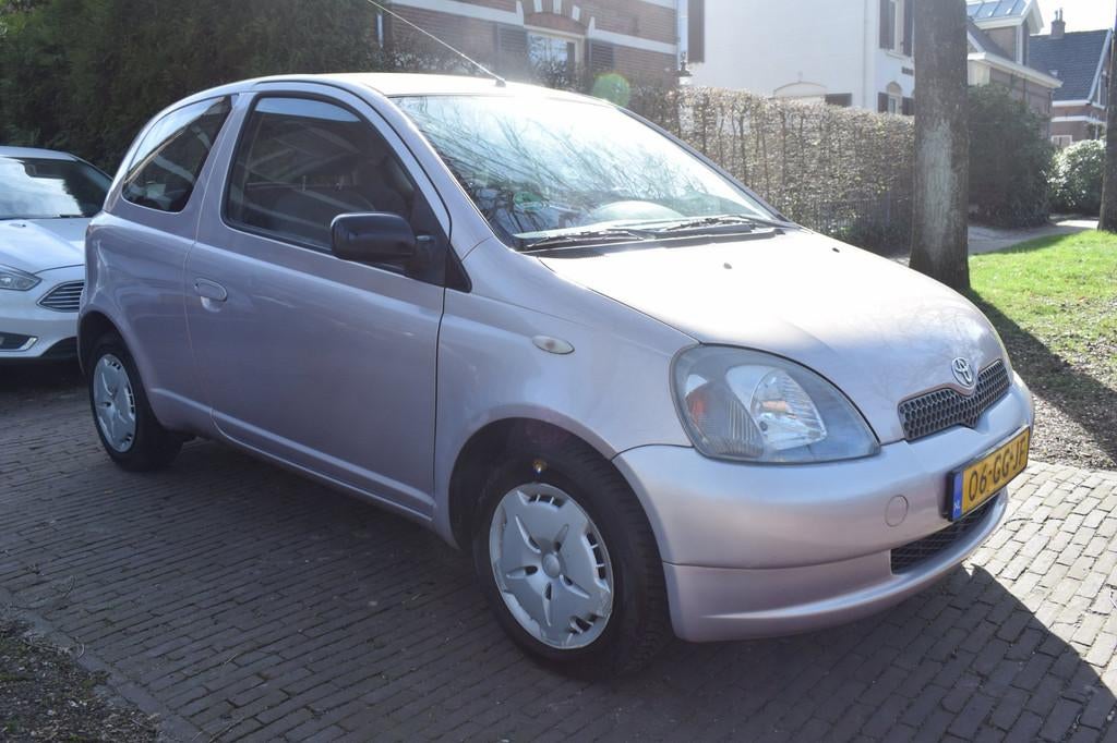 Toyota Yaris 1.0-16V VVT-i Luna Airco, Voorwielaandrijving, Gebruikt, 4 cilinders, 400 kg
