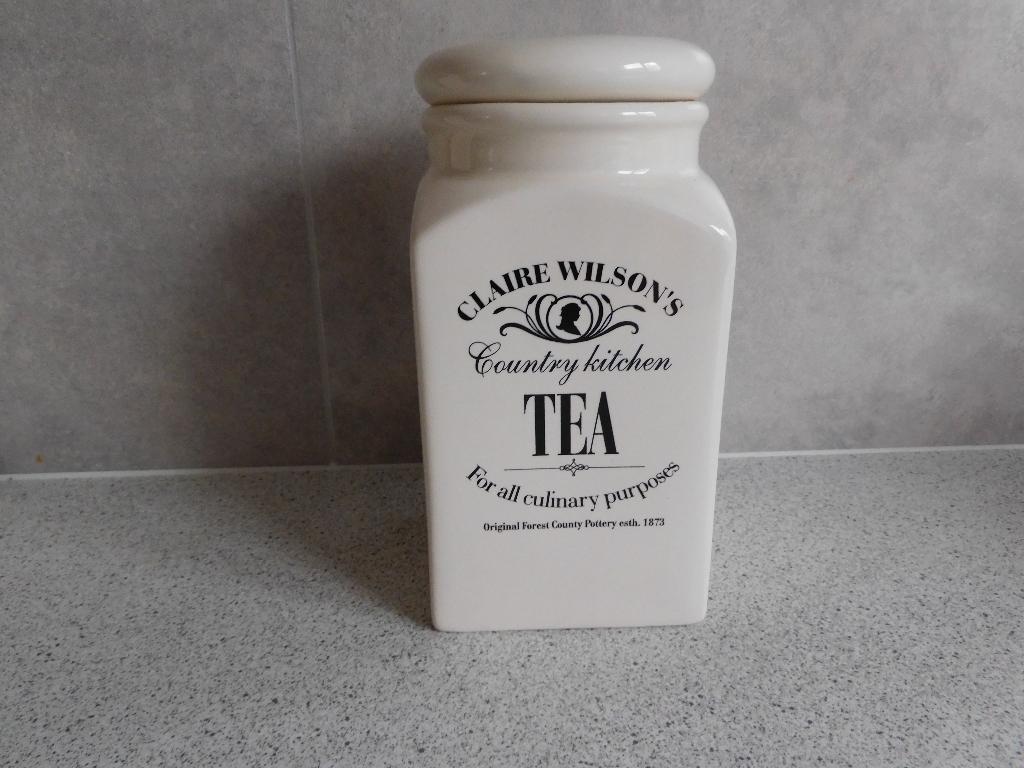 Voorraad Pot Tea Claire Wilson, Huis en Inrichting, Overige typen, Ophalen of Verzenden, Zo goed als nieuw, Overige stijlen