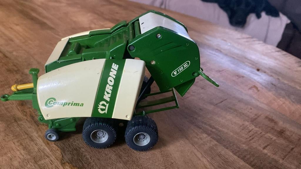 Krone Comprima V 150 XC Balenpers Model - Zgan 1:32, Overige merken, 1:32 tot 1:50, Overige typen, Ophalen of Verzenden