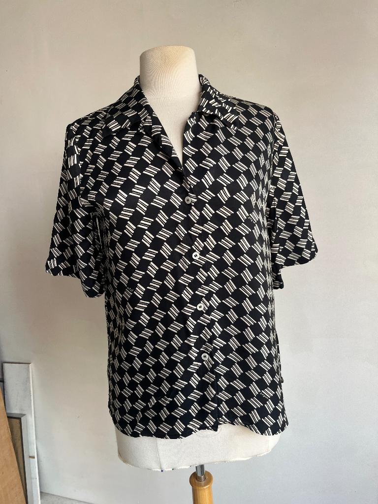 arket blouse top maat 36 zwart wit, Kleding | Dames, Verzenden, Zwart, Zo goed als nieuw, Arket