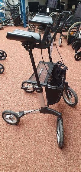 Onderarmschaal Rollator Gemino 60, Ophalen, Gebruikt, Info@thuis-zorgoutletamsterdam.nl, 1101 AM 46