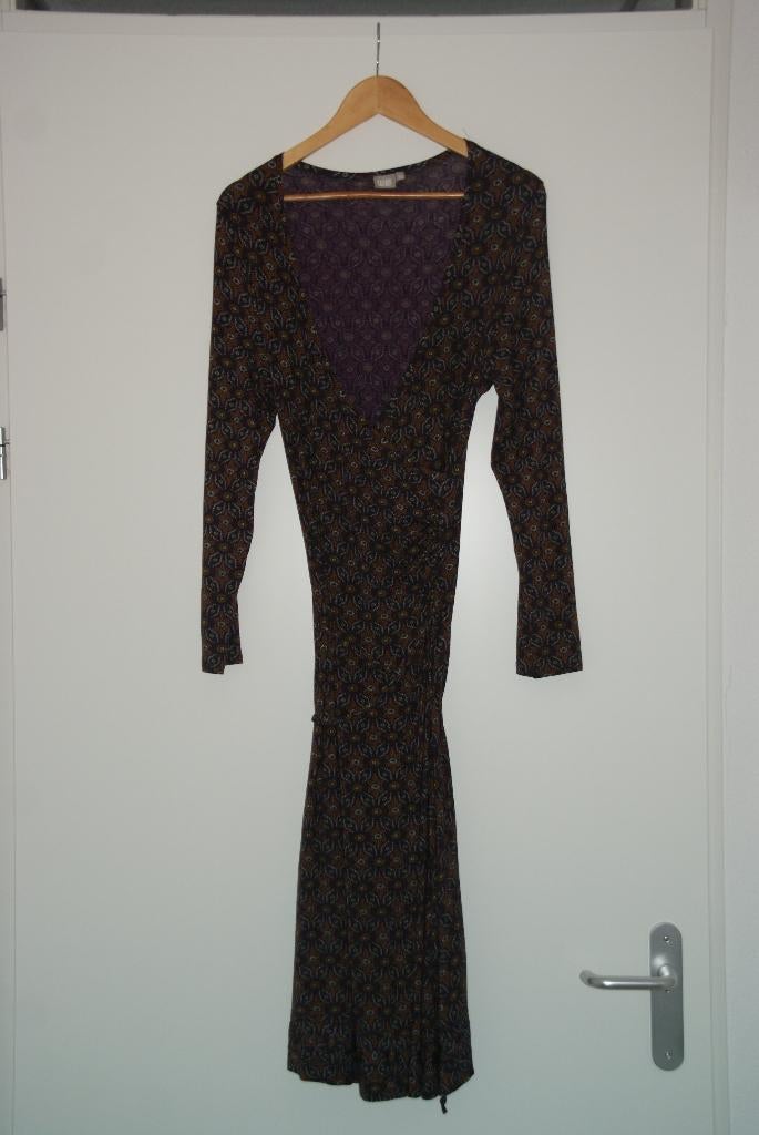 Te koop: Jurk WE, vaste wikkeljurk, maat S, bruin paars geel, WE, Paars, Ophalen of Verzenden, Zo goed als nieuw