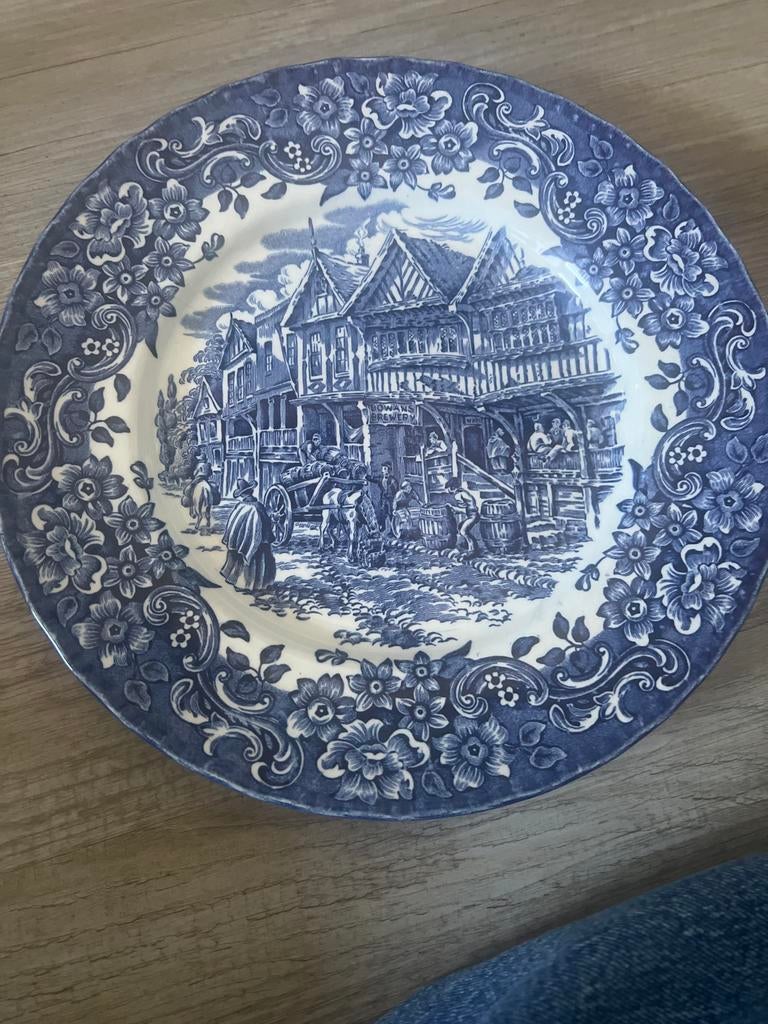 Ironstone bord Royal Tudor Ware 3 stuks, Ophalen of Verzenden