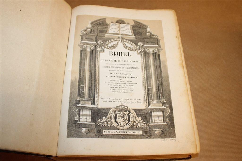 Antieke Statenbijbel Sijthoff Grootformaat 1900 Illustraties, Ophalen of Verzenden
