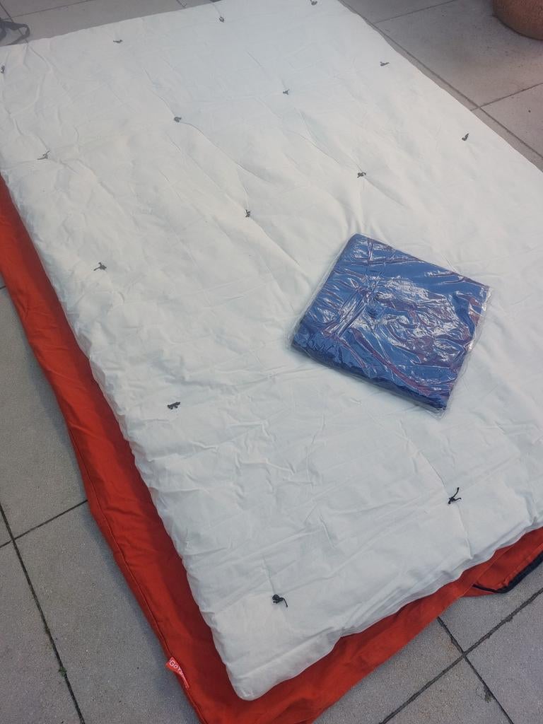 Shiatsu futon met nieuwe tijk en tas - 140x200 cm, Ophalen, Zo goed als nieuw