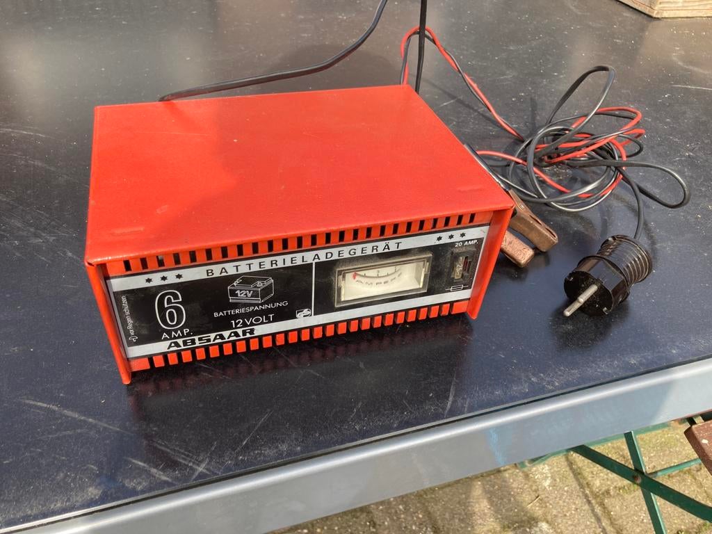 Acculader 12 volt 6 ampere, Ophalen, Gebruikt