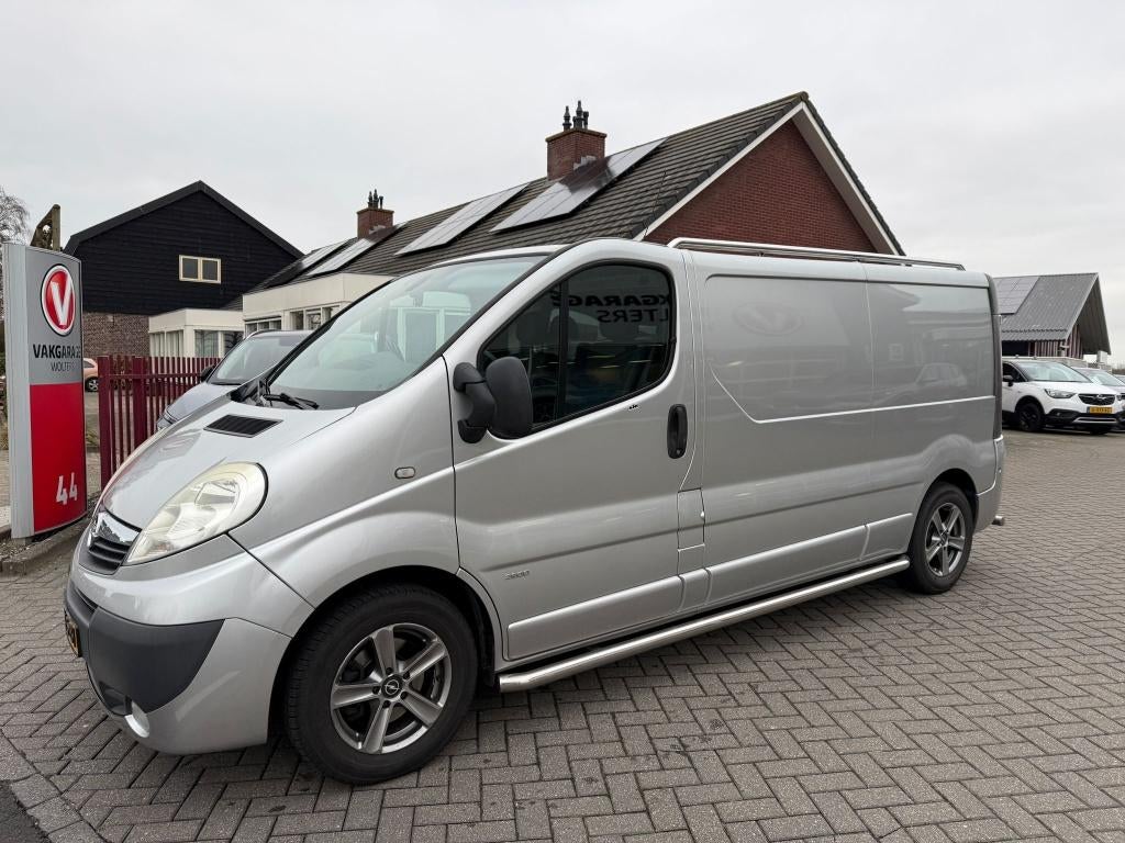 Opel Vivaro 2.0 CDTI L2H1 (Marge) – Zeer nette staat!, Auto's, Bestelauto's, Voorwielaandrijving, Euro 5, Stof, 1995 cc