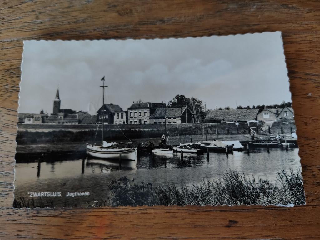 Zwartsluis jachthaven, Verzenden