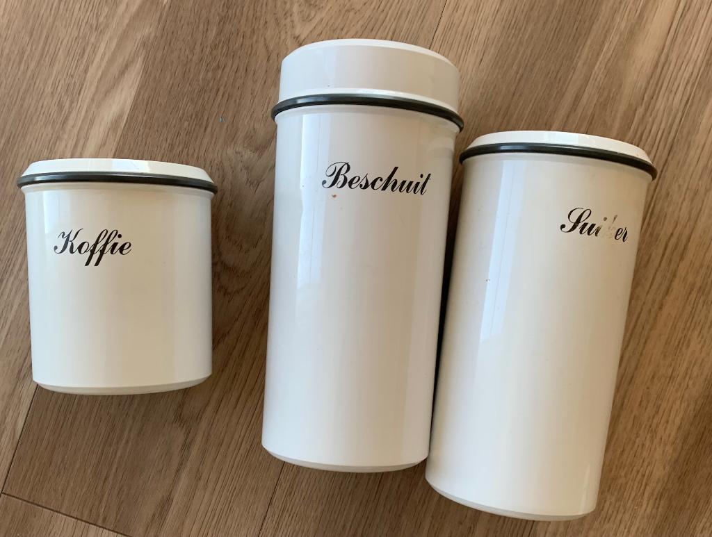 Te koop 3 voorraad bussen, Gebruikt, Kunststof, Ophalen of Verzenden, Voorraadpot