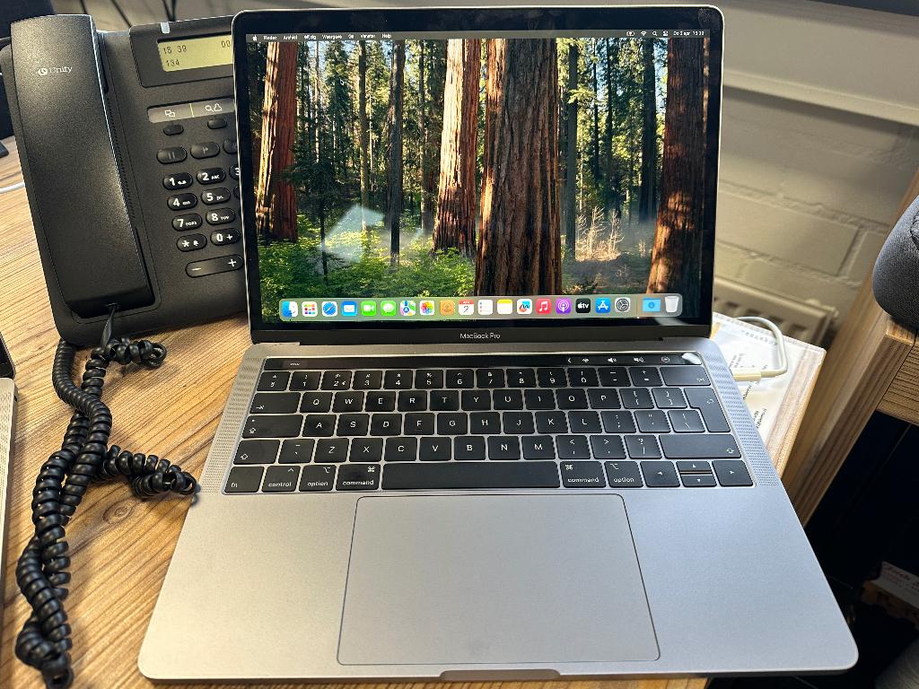 Macbook pro A1989 i5, Computers en Software, Apple Macbooks, MacBook Pro, 256 GB, 2 tot 3 Ghz, Qwerty