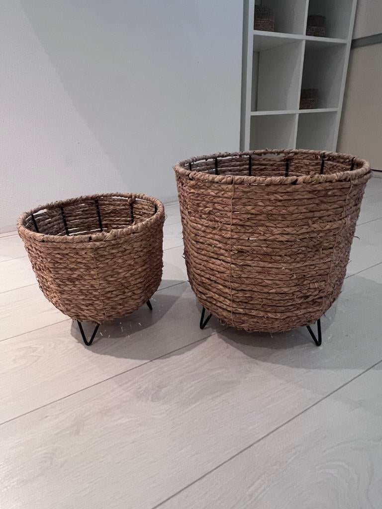 Rieten mandjes (bloempotten), Ophalen of Verzenden, Zo goed als nieuw, Rond, Riet