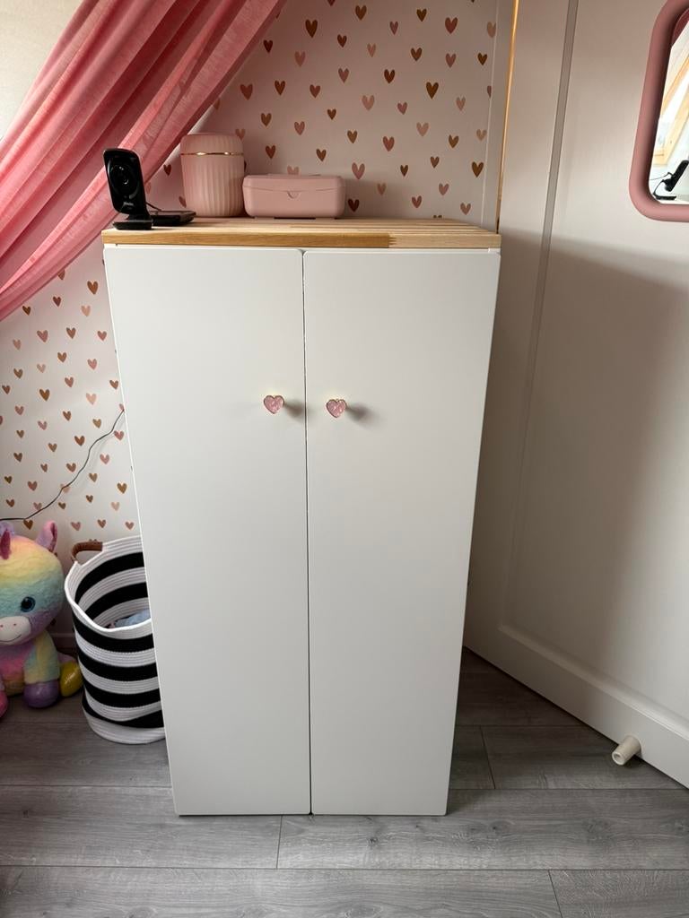 Kledingkast kinderkamer, Kinderen en Baby's, Kinderkamer | Commodes en Kasten, Ophalen, Zo goed als nieuw