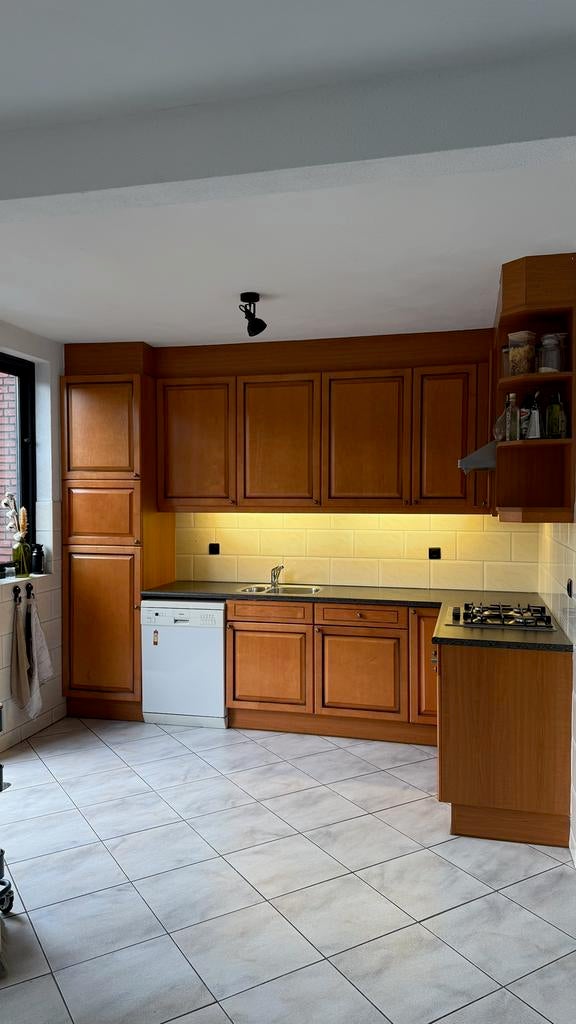 Gebruikte houten hoek keuken, Huis en Inrichting, Keuken | Complete keukens, Ophalen, Gebruikt, Bruin, Hoekkeuken