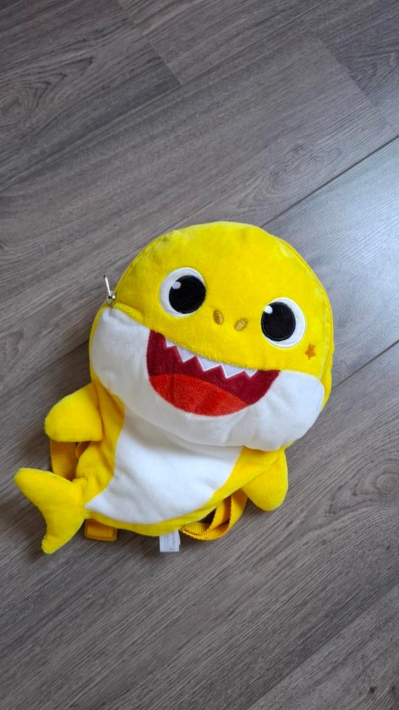 Rugtasje baby shark, Ophalen, Zo goed als nieuw, Overige typen