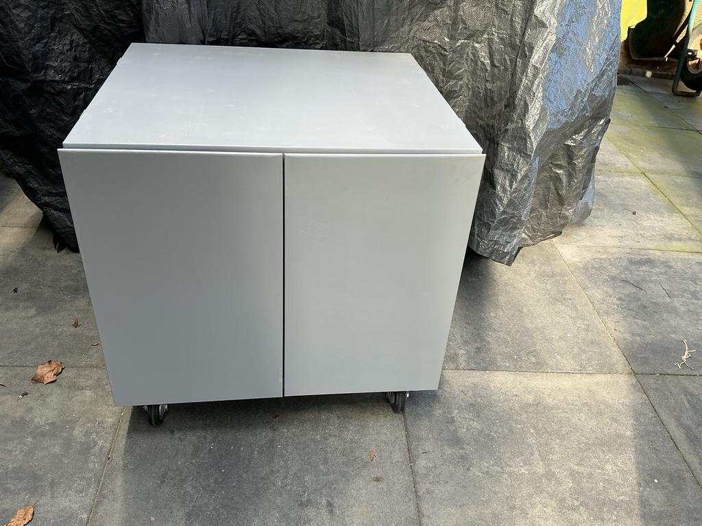 Metalen werkkast op wieltjes, Ophalen of Verzenden, Gebruikt