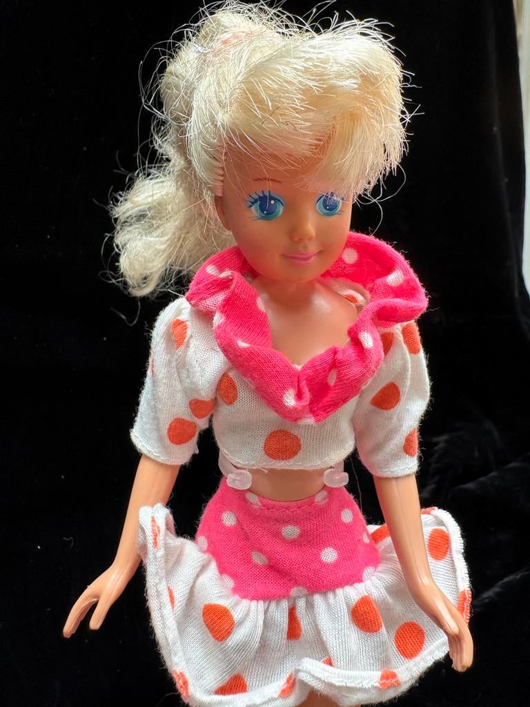 Mattel Barbie Babysitter Skipper uit 1990, Ophalen of Verzenden, Gebruikt, Pop