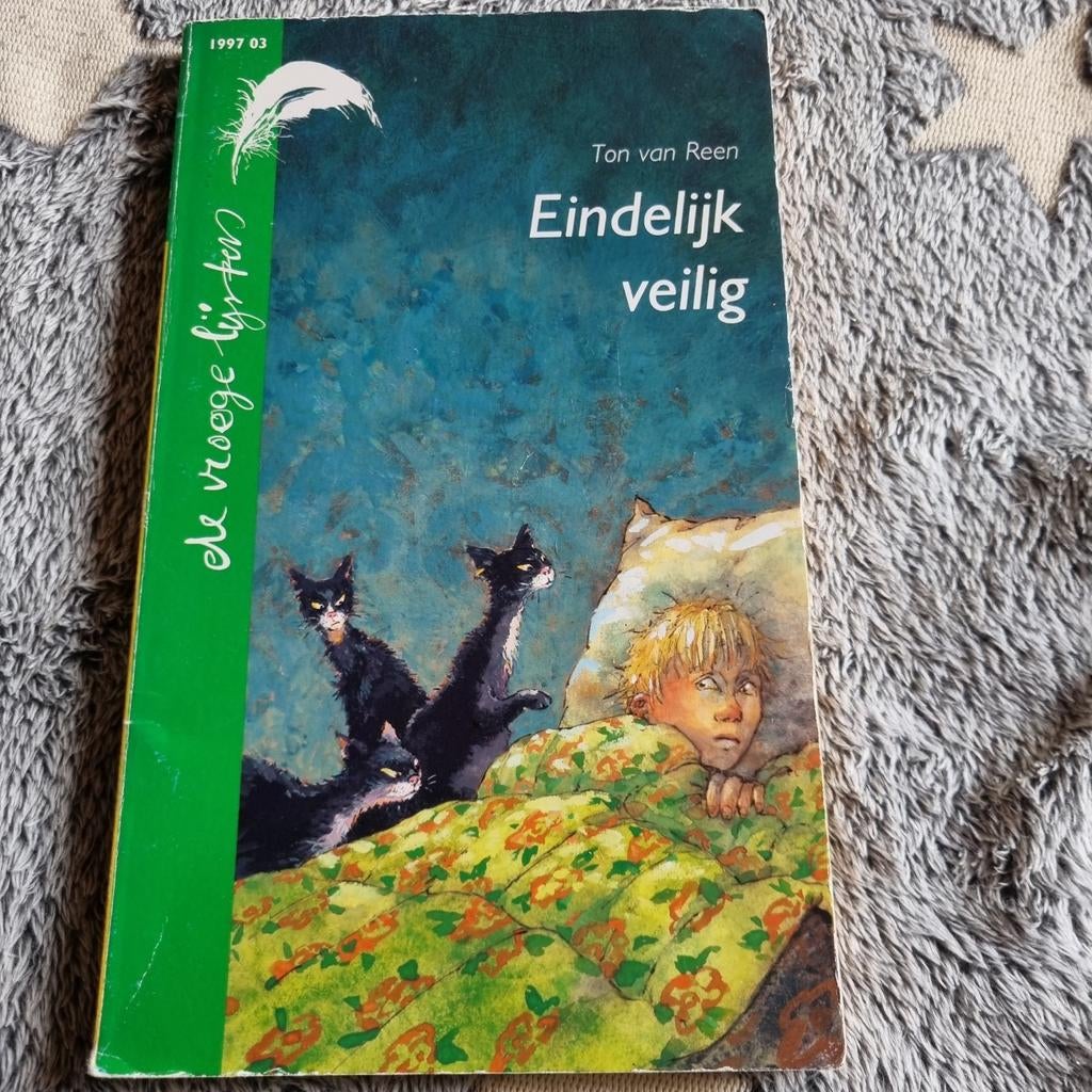 Eindelijk veilig - Ton van Reen, Ophalen of Verzenden, Gelezen, Ton van Reen, Fictie algemeen