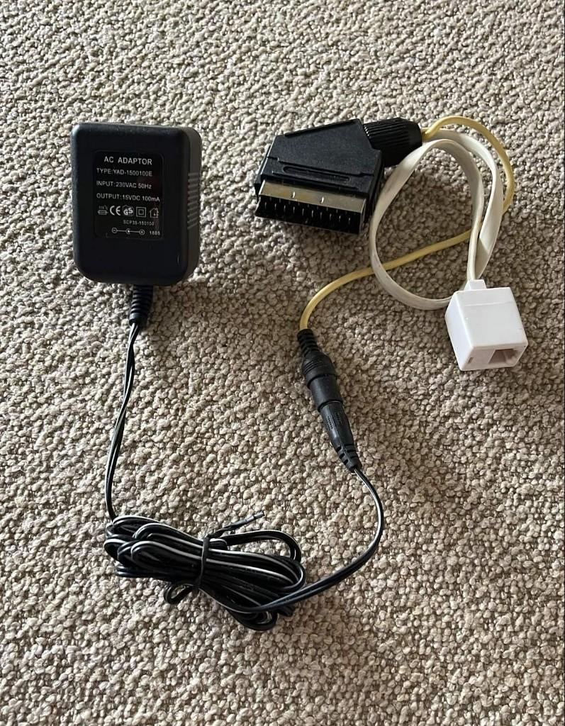 Adapter met scart en telefoonstekker, Audio, Tv en Foto, Audiokabels en Televisiekabels, Ophalen of Verzenden, Gebruikt, Minder dan 2 meter