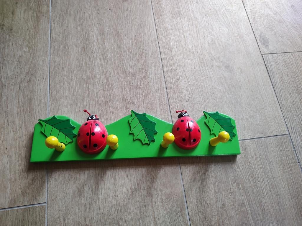 Kinder kapstokje met lieveheersbeestjes, Gebruikt, Ophalen of Verzenden, Minder dan 100 cm, Kinderkapstok