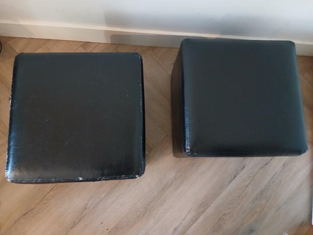 Zwarte poefs / voetbanken / footstools, Huis en Inrichting, Banken | Voetenbanken en Poefen, Ophalen, Minder dan 50 cm, Gebruikt