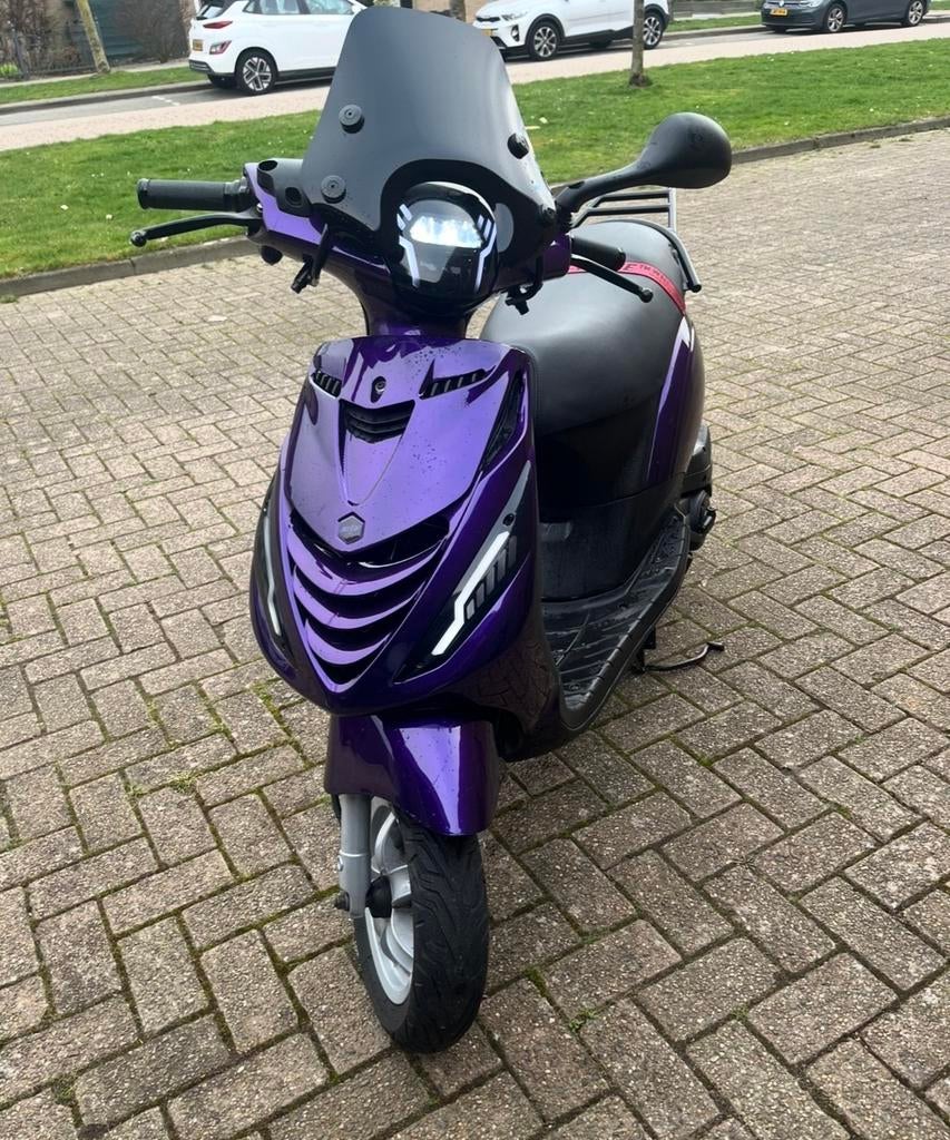 Zip 4t paars, Ophalen, Gebruikt, Benzine, Overige merken