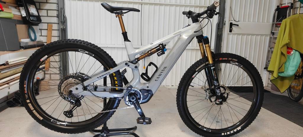 Canyon Spectral ON CF 9.0 e-mtb (maat S) 2 accu's., Ophalen, Zo goed als nieuw, Overige merken
