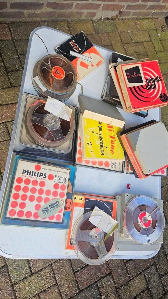 30 STUKS BANDJES VAN ALLES WAT VAN KLEIN EN GROOT zie foto's, Ophalen of Verzenden, Onderdeel, Met banden