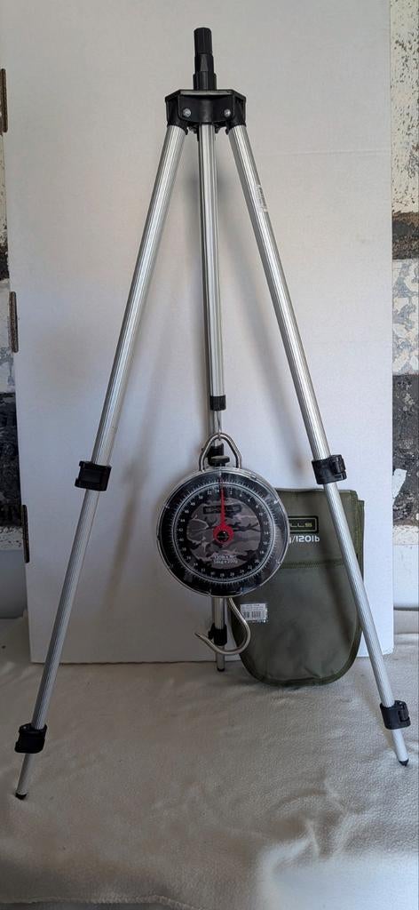 Complete Karper Weegset: Skills Scale (54kg)+ Driepoot, Watersport en Boten, Hengelsport | Karpervissen, Zo goed als nieuw, Complete set