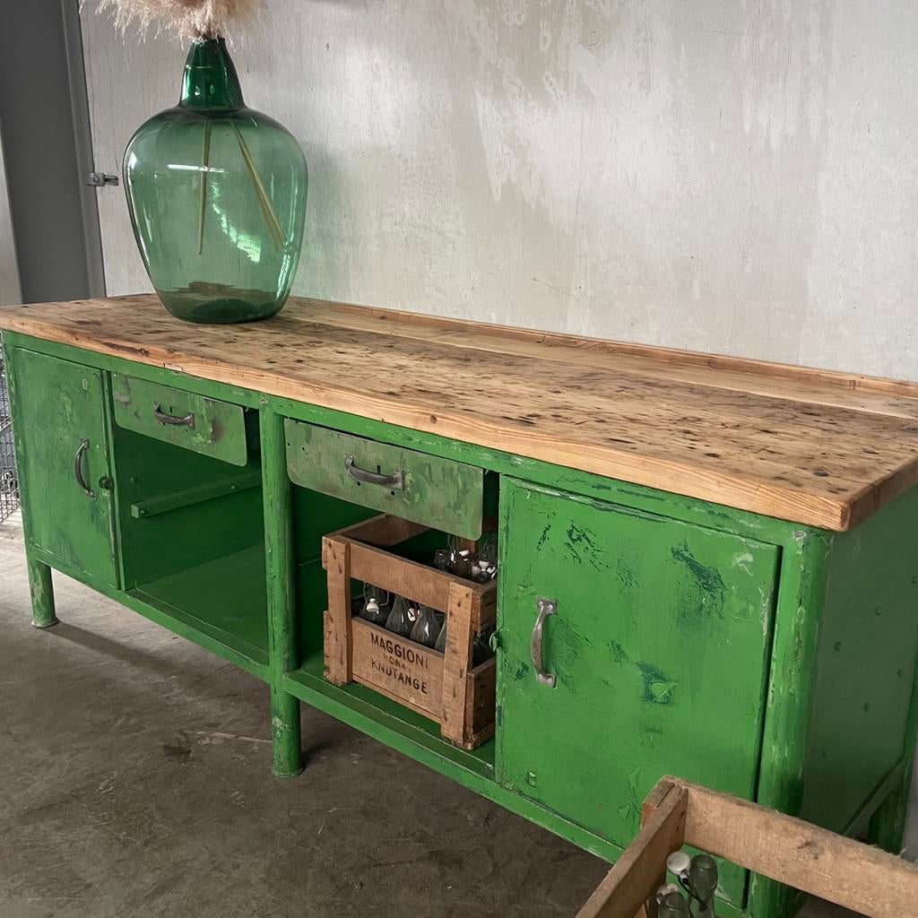 Vintage werkbank, oude groene toonbank, oud dressoir, Ophalen