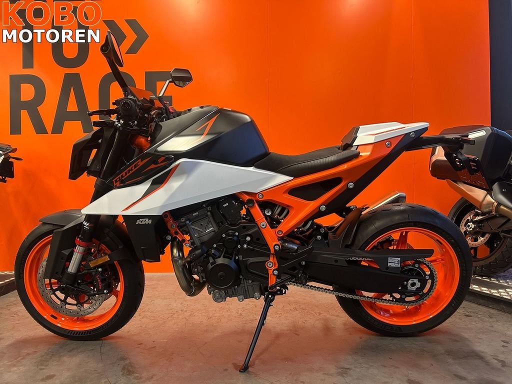 KTM 990 DUKE R (bj 2025 model 2026), 2 cilinders, KTM, Bedrijf, Meer dan 35 kW